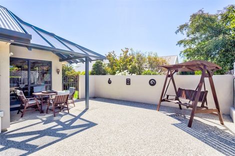 Photo of property in 72 Meadowstone Drive, Wanaka, 9305