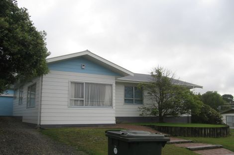 Photo of property in 3 Woolwich Close, Whitby, Porirua, 5024
