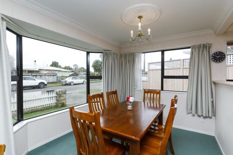 Photo of property in 1 Wincanton Place, Awapuni, Palmerston North, 4412