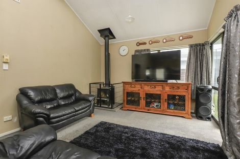 Photo of property in 44 Whiting Crescent, Greenmeadows, Napier, 4112