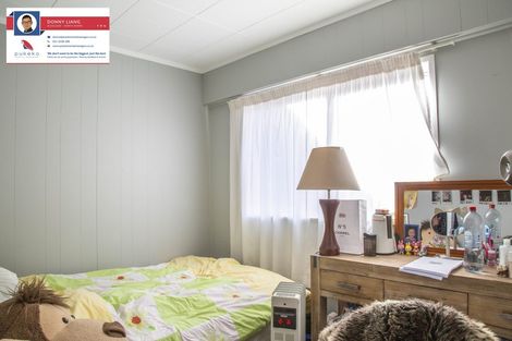 Photo of property in 2 Malters Place, Browns Bay, Auckland, 0630