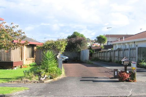 Photo of property in 1/21 Channing Crescent, Botany Downs, Auckland, 2010