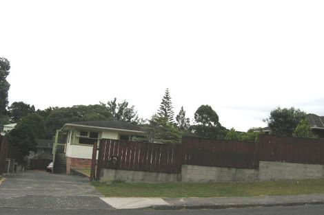 Photo of property in 26 Lyford Crescent, Sunnynook, Auckland, 0620