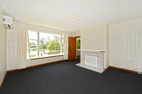 Photo of property in 2 Aileen Place, Upper Riccarton, Christchurch, 8041