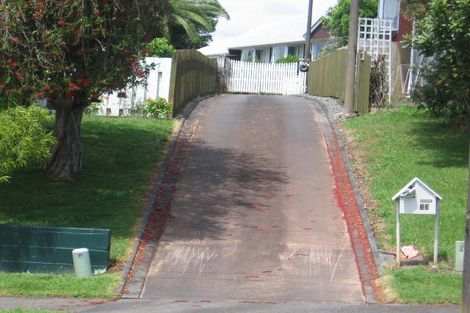 Photo of property in 13 Larne Avenue, Pakuranga Heights, Auckland, 2010
