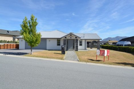 Photo of property in 4 Avalanche Place, Wanaka, 9305