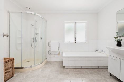 Photo of property in 124a Masters Avenue, Silverdale, Hamilton, 3216