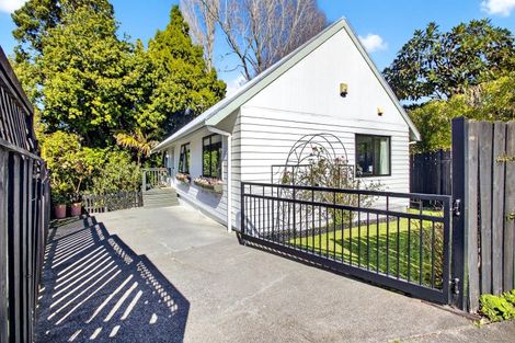 Photo of property in 2/43 Sabulite Road, Kelston, Auckland, 0602