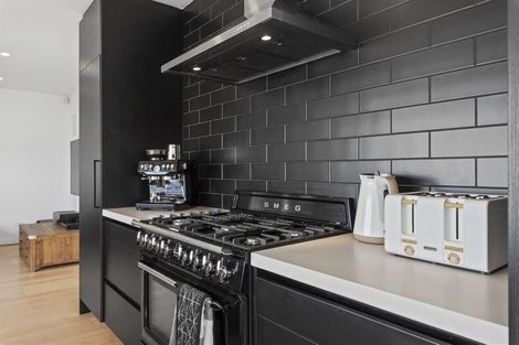 Photo of property in 2 Havelock Avenue, Forrest Hill, Auckland, 0620