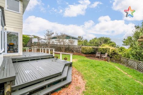 Photo of property in 10 Clematis Grove, Maungaraki, Lower Hutt, 5010