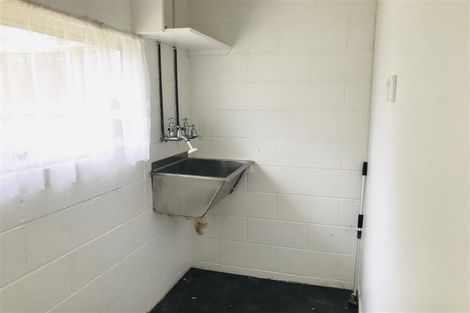 Photo of property in 2/27 Brandon Road, Glen Eden, Auckland, 0602