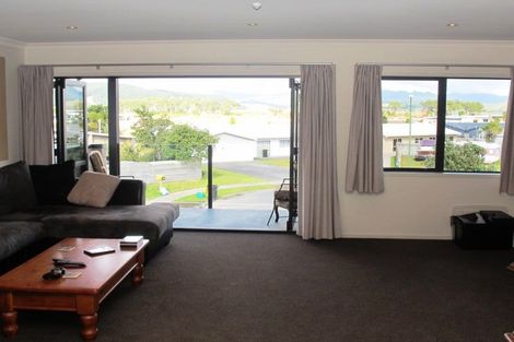 Photo of property in 169 The Fairway, Matarangi, Whitianga, 3592