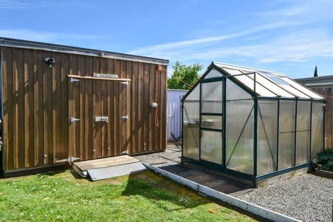 Photo of property in 6 Kupe Drive, Carterton, 5713