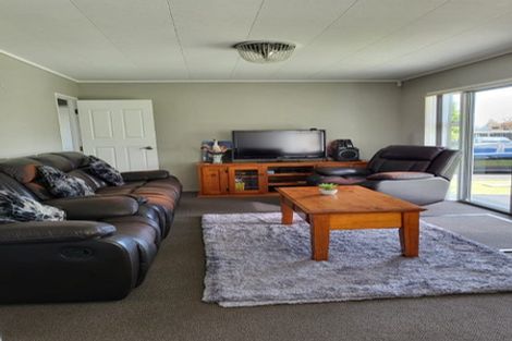 Photo of property in 58 Sharland Avenue, Manurewa, Auckland, 2102