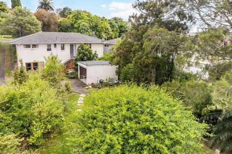 Photo of property in 33 Compton Street, Hillcrest, Auckland, 0627