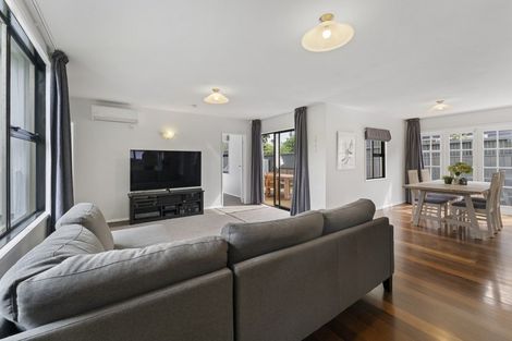 Photo of property in 41 Elizabeth Street, Waikanae, 5036