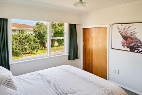 Photo of property in 2 Heather Grove, Fairfield, Lower Hutt, 5011