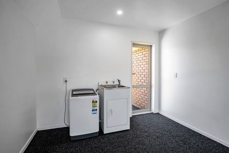 Photo of property in 8b Mortlake Street, Islington, Christchurch, 8042