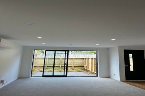 Photo of property in 2/27 Main Road, Wainuiomata, Lower Hutt, 5014