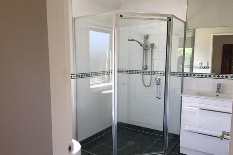 Photo of property in 34 Monarch Place, Paraparaumu Beach, Paraparaumu, 5032