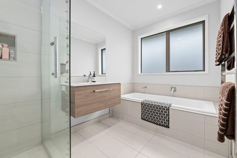 Photo of property in 5 Glaisdale Crescent, Flagstaff, Hamilton, 3210