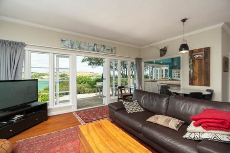 Photo of property in 11 Cliff Street, Onerahi, Whangarei, 0110