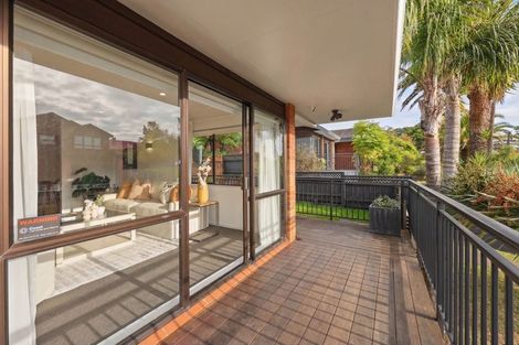 Photo of property in 5 Vintage Drive, Henderson, Auckland, 0612