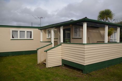 Photo of property in 45 Cargill Street, Papakura, 2110
