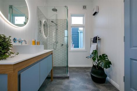 Photo of property in 8 Sale Street, Napier South, Napier, 4110