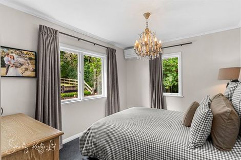 Photo of property in 16 Whaka Street, Maungaturoto, 0520