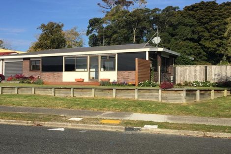 Photo of property in 16a Myrtle Drive, Omokoroa, 3114