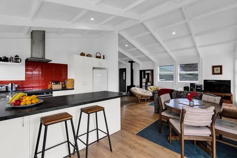 Photo of property in 11 Tasman Street, Opunake, 4616