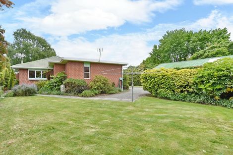 Photo of property in 16 Larch Place, Casebrook, Christchurch, 8051