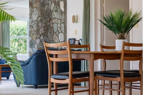 Photo of property in 84 Winara Avenue, Waikanae, 5036