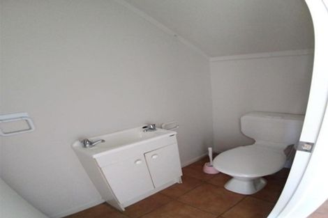 Photo of property in 8/15 Andersons Road, Oteha, Auckland, 0632