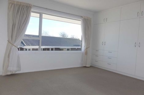 Photo of property in 2/11 Powell Crescent, Ilam, Christchurch, 8041