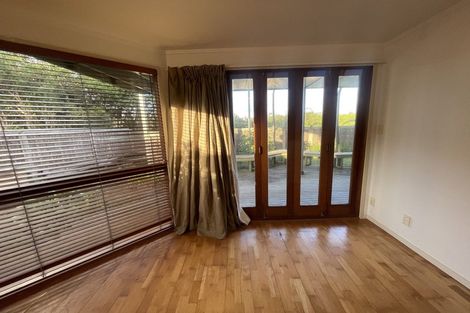 Photo of property in 180 Marine Parade North, Piha, New Lynn, 0772