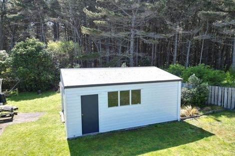 Photo of property in 29 Cousins Avenue East, Foxton Beach, Foxton, 4815