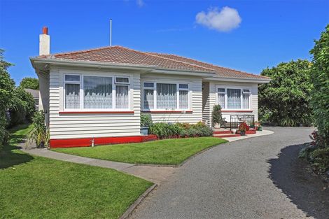 Photo of property in 221 Saint Leonards Avenue, Saint Leonards, Hastings, 4120