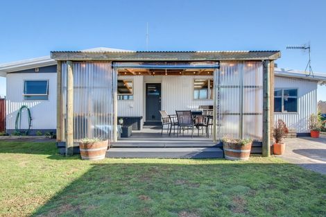 Photo of property in 21 Freyberg Avenue, Tamatea, Napier, 4112