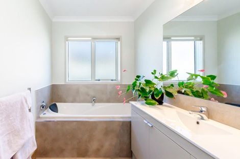 Photo of property in 3 Patterson Lane, Raumati Beach, Paraparaumu, 5032