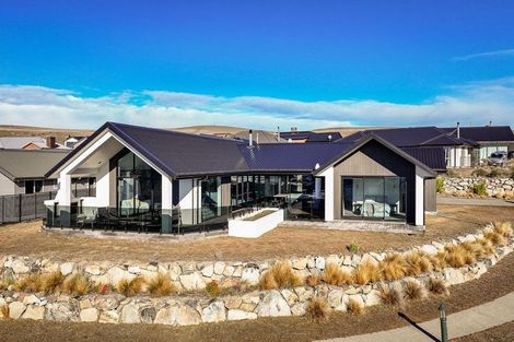Photo of property in 17 Mistake Drive, Lake Tekapo, 7999