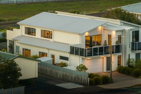 Photo of property in 136b Te Awa Avenue, Te Awa, Napier, 4110