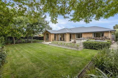 Photo of property in 4 Scarlet Lane, Redwood, Christchurch, 8051
