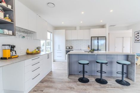 Photo of property in 5 Okahau Terrace, Warrington, 9471