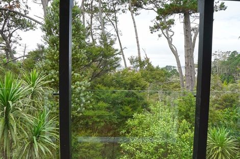 Photo of property in 28 Blundell Place, Chatswood, Auckland, 0626