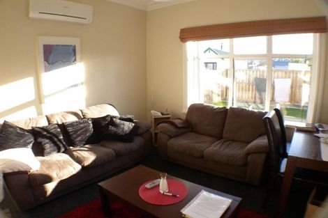 Photo of property in 17 Bradshaw Street, South Dunedin, Dunedin, 9012