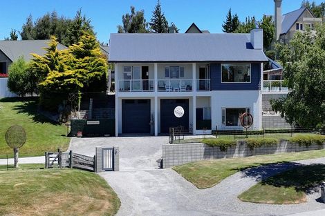Photo of property in 13 Tekapo-twizel Road, Lake Tekapo, 7999