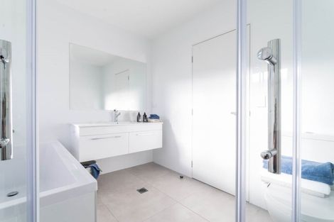 Photo of property in 15 Irving Place, Hobsonville, Auckland, 0616