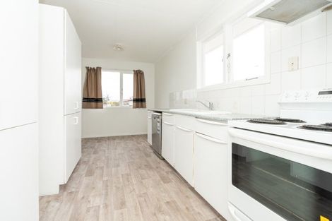 Photo of property in 77 Collins Road, Melville, Hamilton, 3206